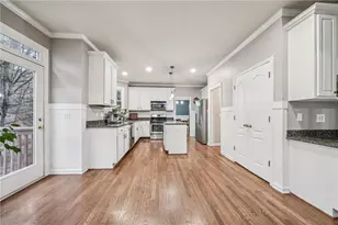 342 Breezewood Ct, Suwanee, GA 30024 - Photo 7