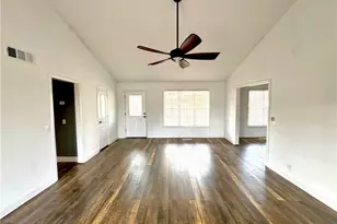 5409 Mill Valley Dr, Douglasville, GA 30135 - Photo 3