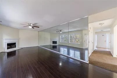 10119 Deep Creek Drive, Union City, GA 30291 - Photo 17