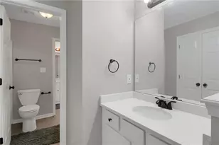 940 Ambleside Dr, Suwanee, GA 30024 - Photo 35