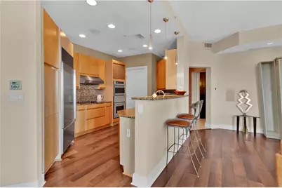 2828 Peachtree Road NW #1402, Atlanta, GA 30305 - Photo 17