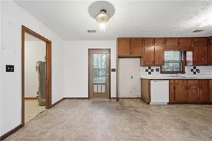 850 King Dr SE, Conyers, GA 30094 - Photo 7