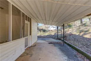 5537 N Richland Creek Rd, Buford, GA 30518 - Photo 9