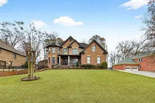 820 Cramac Dr, Lawrenceville, GA 30046 - Photo 3