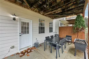 3811 Chattahoochee Summit Dr SE, Atlanta, GA 30339 - Photo 29