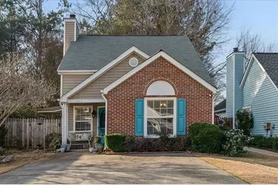 1351 Yorkshire Lane, Woodstock, GA 30188 - Photo 7