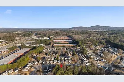 1351 Yorkshire Lane, Woodstock, GA 30188 - Photo 23