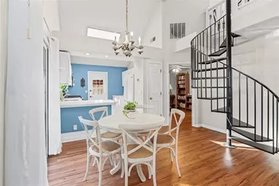 1351 Yorkshire Lane, Woodstock, GA 30188 - Photo 5