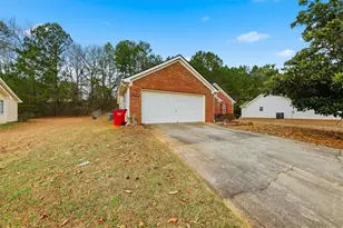 11179 Knotty Pine Pl, Hampton, GA 30228 - Photo 3