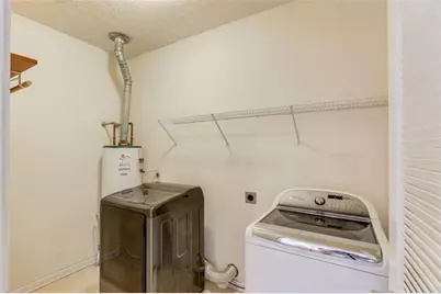 3322 Henderson View Ct, Loganville, GA 30052 - Photo 29