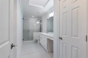 3636 Peachtree Rd NE, Atlanta, GA 30319 - Photo 19