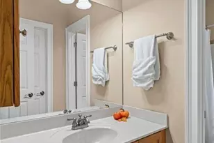 1573 Park Hollow Ln NE, Lawrenceville, GA 30043 - Photo 23