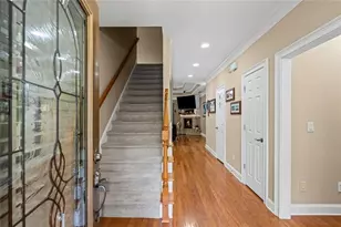 1573 Park Hollow Ln NE, Lawrenceville, GA 30043 - Photo 9