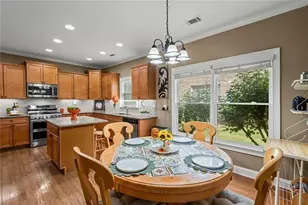 1573 Park Hollow Ln NE, Lawrenceville, GA 30043 - Photo 17