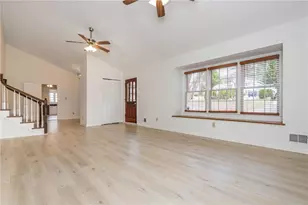 35 Simpson Dr NE, Kennesaw, GA 30144 - Photo 9