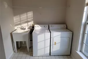 5072 Raventhorpe Ct, Suwanee, GA 30024 - Photo 15