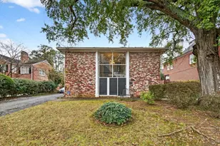 3668 Kingsboro Rd NE, Atlanta, GA 30319 - Photo 7