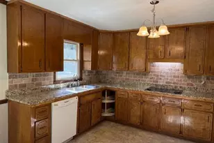 1251 Halter Ln, Lithonia, GA 30058 - Photo 9