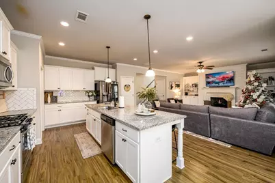 5193 Parkwood Drive, Flowery Branch, GA 30542 - Photo 11