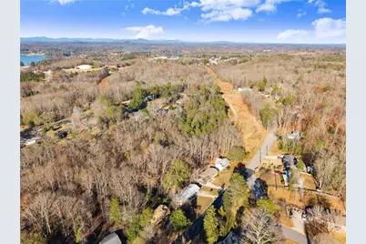 660 Honeysuckle Road, Gainesville, GA 30501 - Photo 41