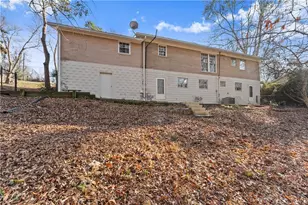 660 Honeysuckle Rd, Gainesville, GA 30501 - Photo 35