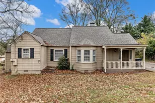 1093 Enota Ave NE, Gainesville, GA 30501 - Photo 1