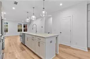 201 New St, Decatur, GA 30030 - Photo 1