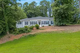 1080 Huntcliff NE, Sandy Springs, GA 30350 - Photo 1