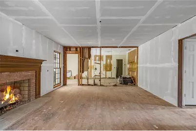 1080 Huntcliff NE, Sandy Springs, GA 30350 - Photo 9