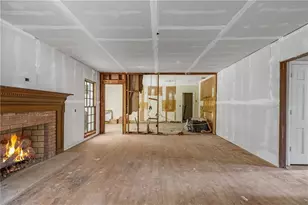 1080 Huntcliff NE, Sandy Springs, GA 30350 - Photo 9