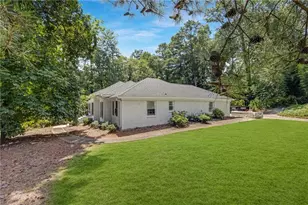 1080 Huntcliff NE, Sandy Springs, GA 30350 - Photo 7