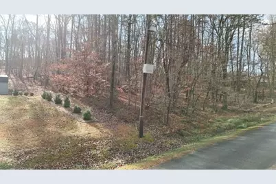 3925 Pine Tree Lane, Gainesville, GA 30501 - Photo 3