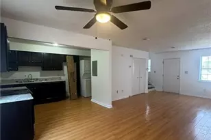 6354 Shannon Pkwy, Union City, GA 30291 - Photo 11