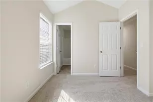 390 Brookview Dr, Riverdale, GA 30274 - Photo 15