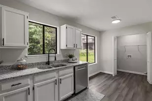 4912 Bayside Ct, Stone Mountain, GA 30088 - Photo 15