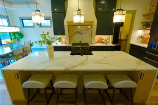 192 Upshaw Dr, Alpharetta, GA 30009 - Photo 5