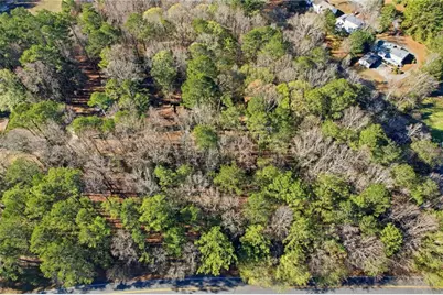 1081 Cole Dr SW, Lilburn, GA 30047 - Photo 3