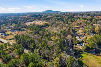 1081 Cole Dr SW, Lilburn, GA 30047 - Photo 5