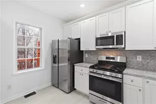 3349 Lathenview Ct, Alpharetta, GA 30004 - Photo 5