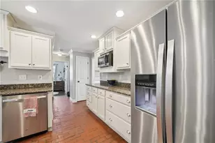 2099 NE Clairmont Terrace NE, Atlanta, GA 30345 - Photo 13