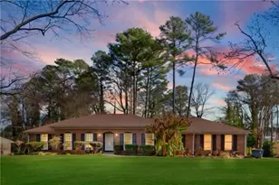 724 Rebecca St NW, Lilburn, GA 30047 - Photo 1