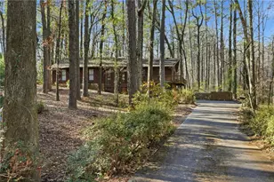 1091 Cole Dr SW, Lilburn, GA 30047 - Photo 25