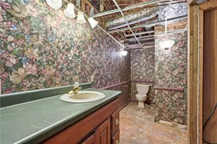 1091 Cole Dr SW, Lilburn, GA 30047 - Photo 19