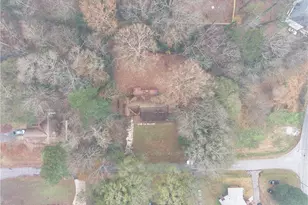 209 Pinewood Ln, Stockbridge, GA 30281 - Photo 43