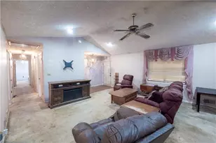 209 Pinewood Ln, Stockbridge, GA 30281 - Photo 5