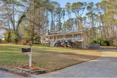 403 Allatoona Court, Woodstock, GA 30189 - Photo 3