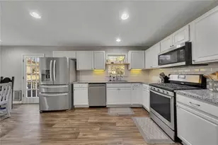 403 Allatoona Ct, Woodstock, GA 30189 - Photo 9