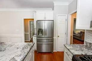 464 Rams Ct, Tucker, GA 30084 - Photo 3