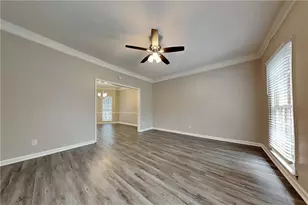 404 Rams Ct, Tucker, GA 30084 - Photo 3