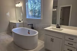 3245 Lions Ruby Ln, Atlanta, GA 30349 - Photo 21